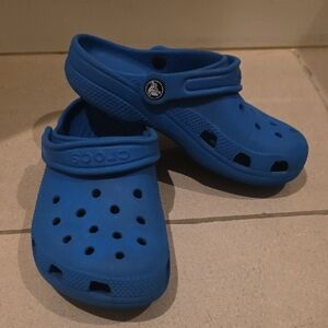 CROCS Kids Vibrant Blue Sandals